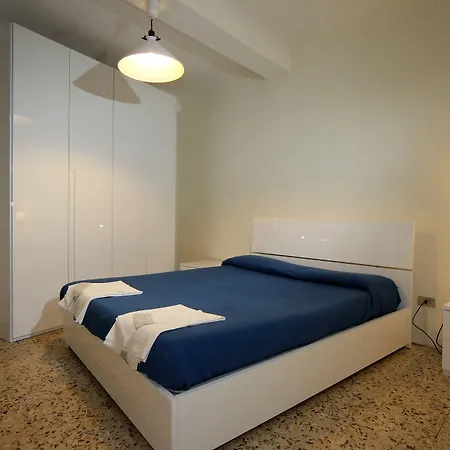 La Perla Hotel *