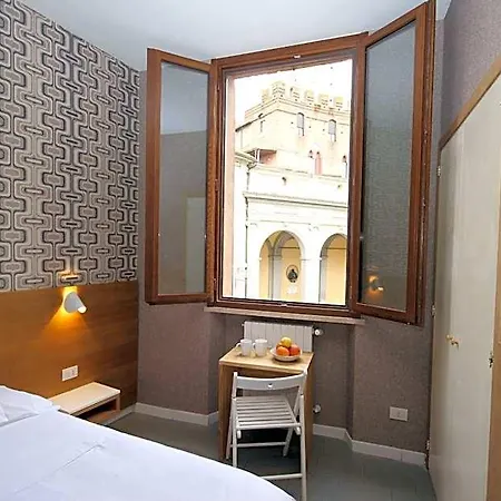 La Perla Hotel