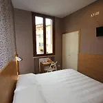 酒店 拉珀拉酒店 *